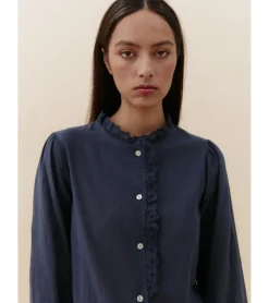 BLUSA CONTORNOS PUNTILLA