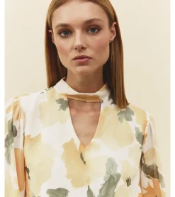 BLUSA CROPPED FLORES