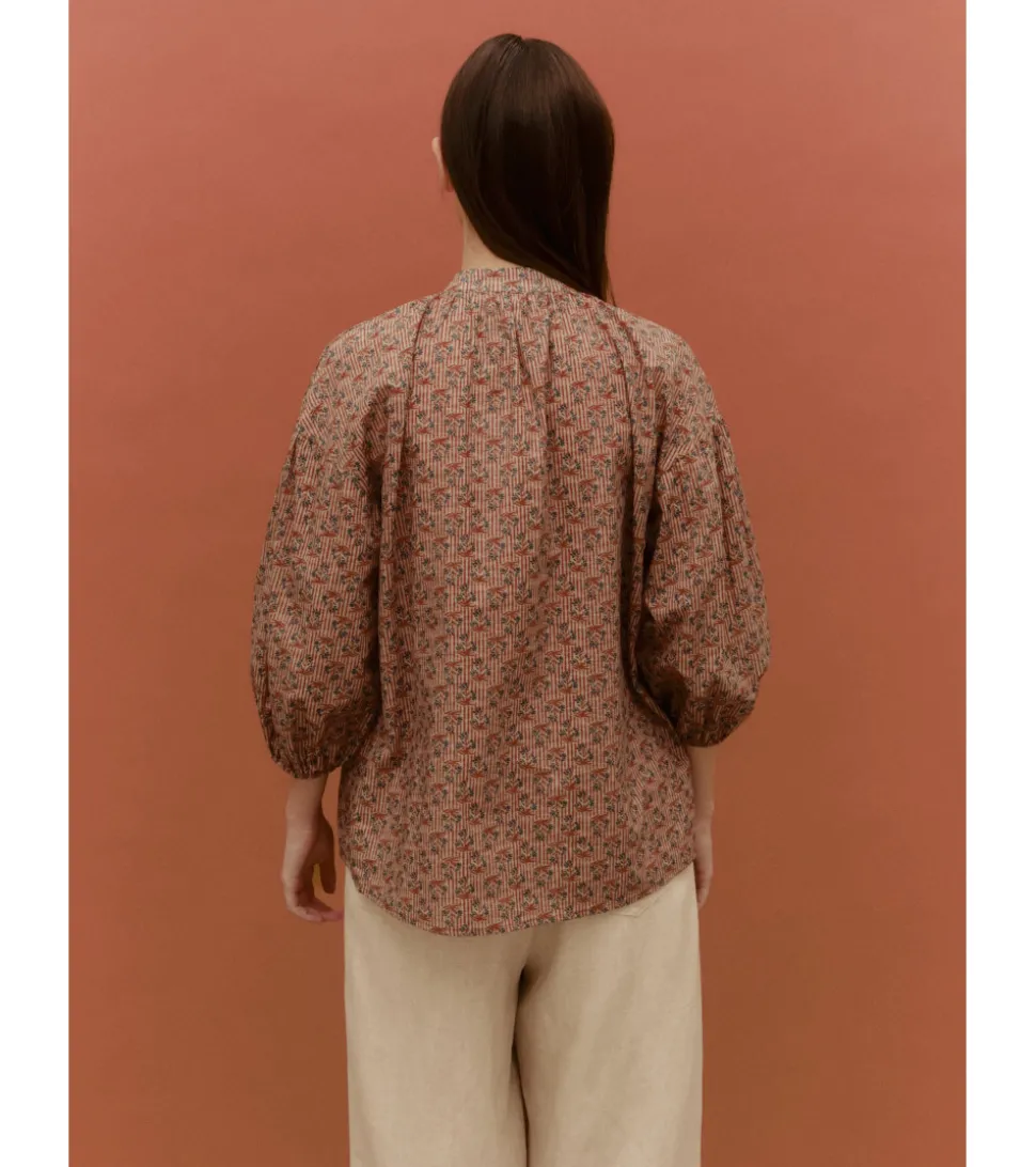 BLUSA CUELLO MAO ESTAMPADA