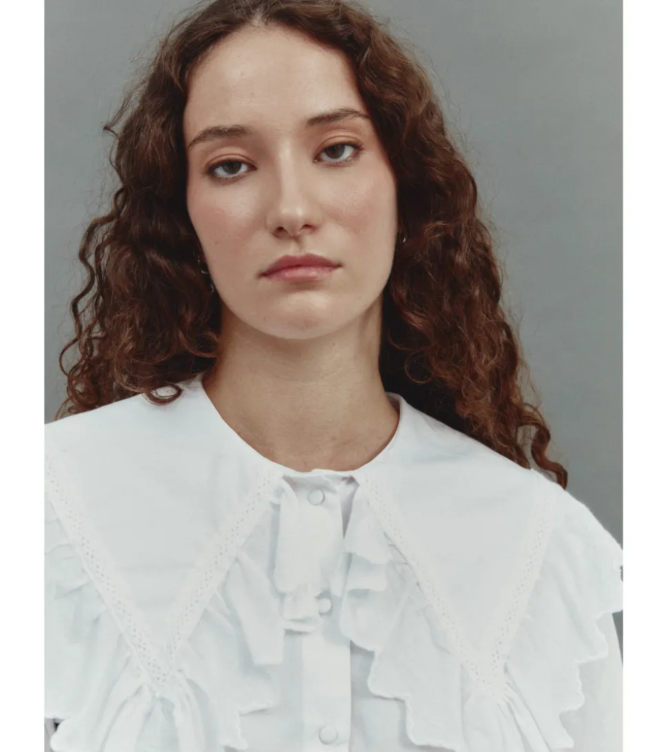 BLUSA CUELLO VOLANTES