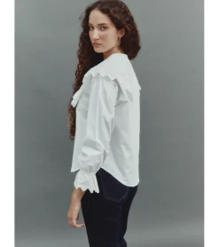 BLUSA CUELLO VOLANTES