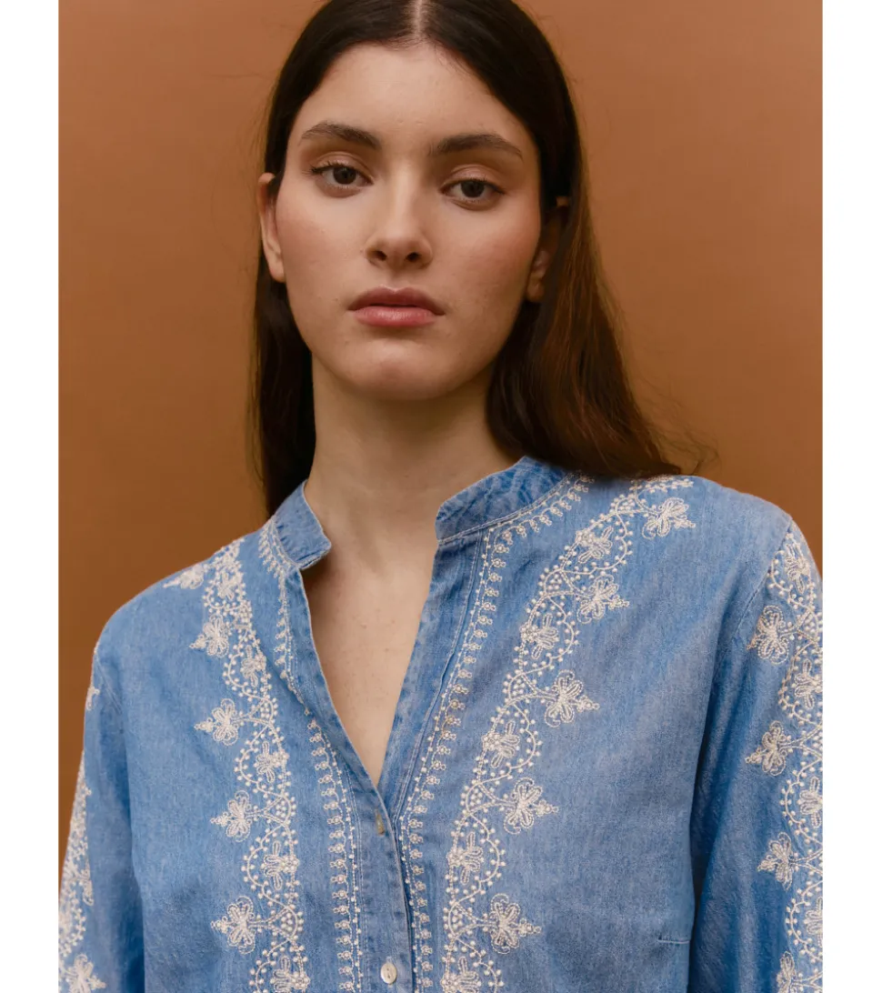 BLUSA DENIM BORDADOS