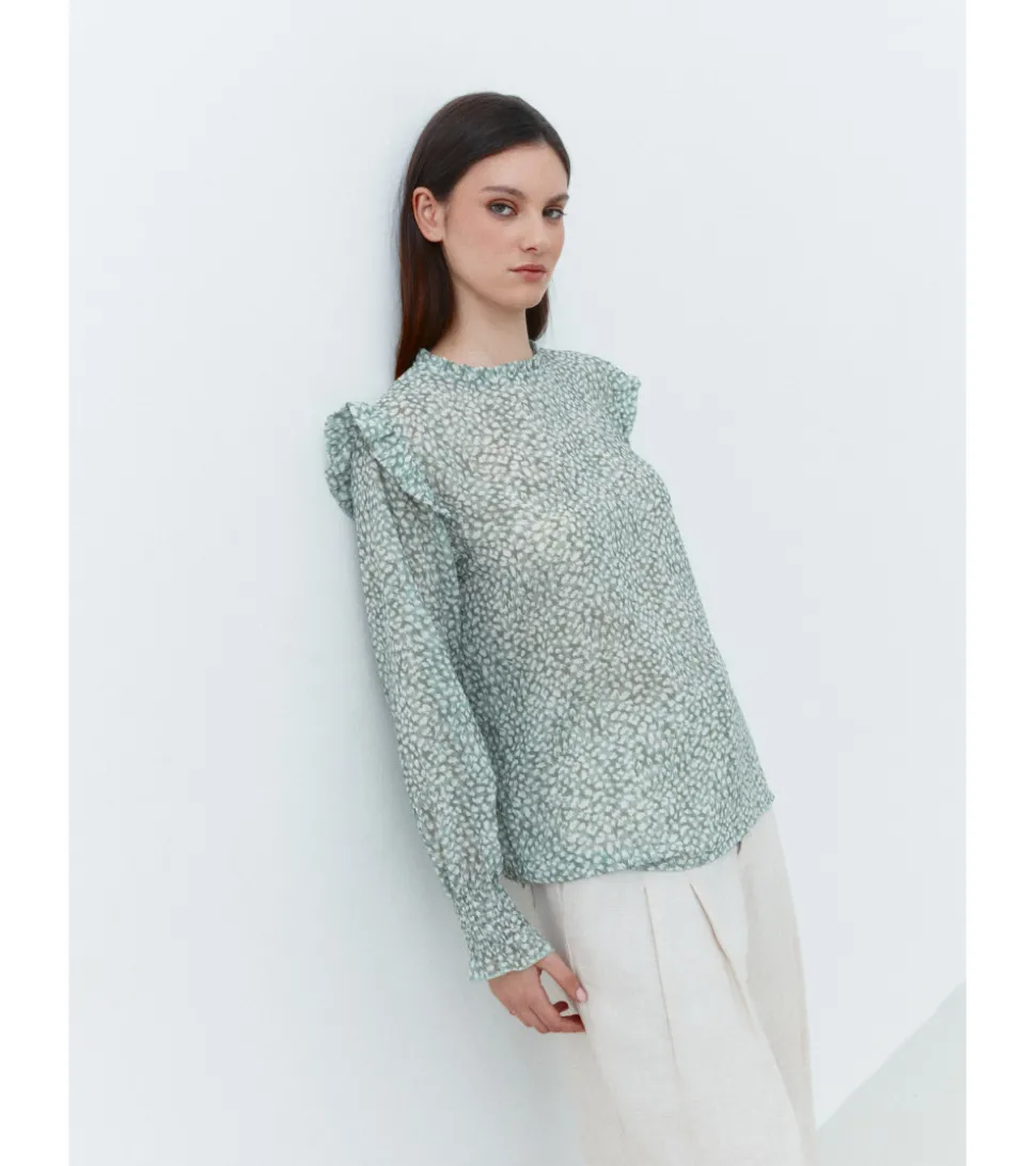 BLUSA ESTAMPADA VOLANTE