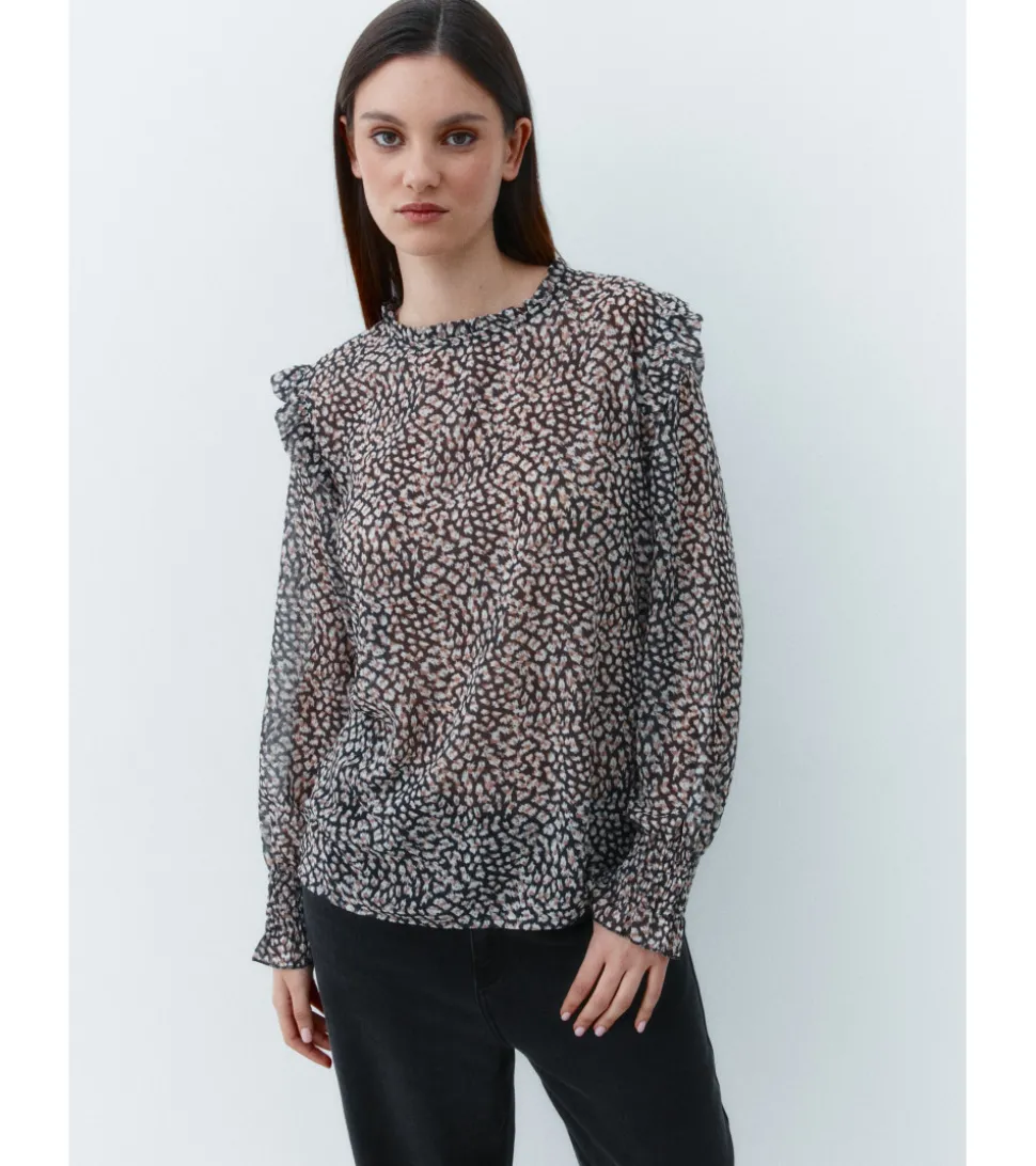 BLUSA ESTAMPADA VOLANTE