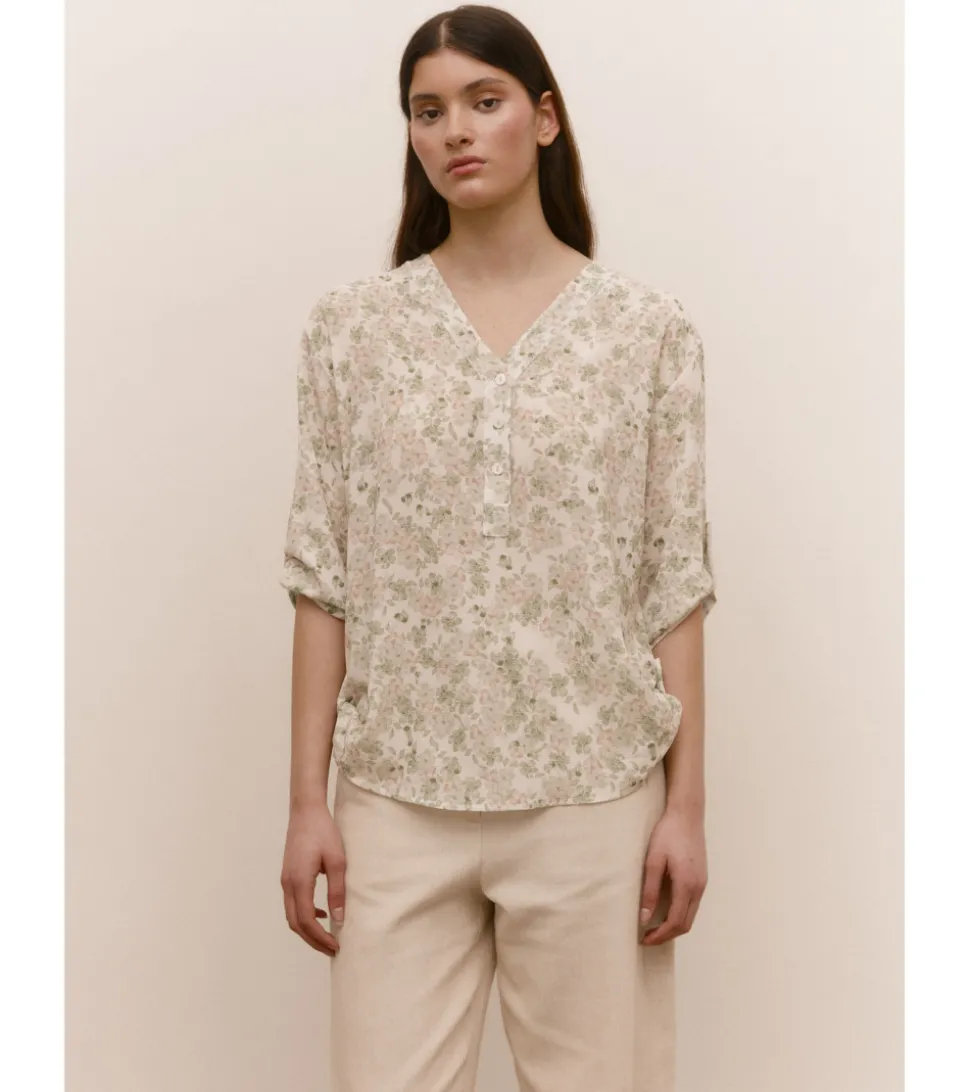 BLUSA ESTAMPADO FLORES