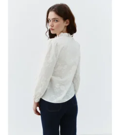 BLUSA FLORES BORDADAS