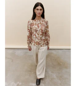 BLUSA FLORES HILO DORADO