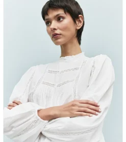 BLUSA ROMÁNTICA