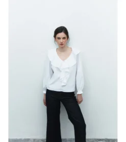 BLUSA VOLANTES CON BOTONES