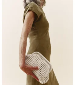 BOLSO CLUTCH TRAPILLO