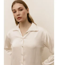 CAMISA SATINADA BOTONES