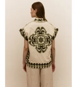 CHALECO FLORES BORDADAS