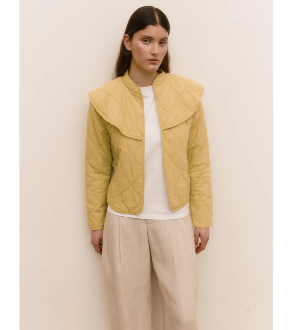 CHAQUETA ACOLCHADA VOLANTE