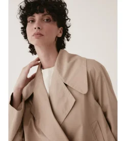 CHAQUETA CORTA SOLAPAS