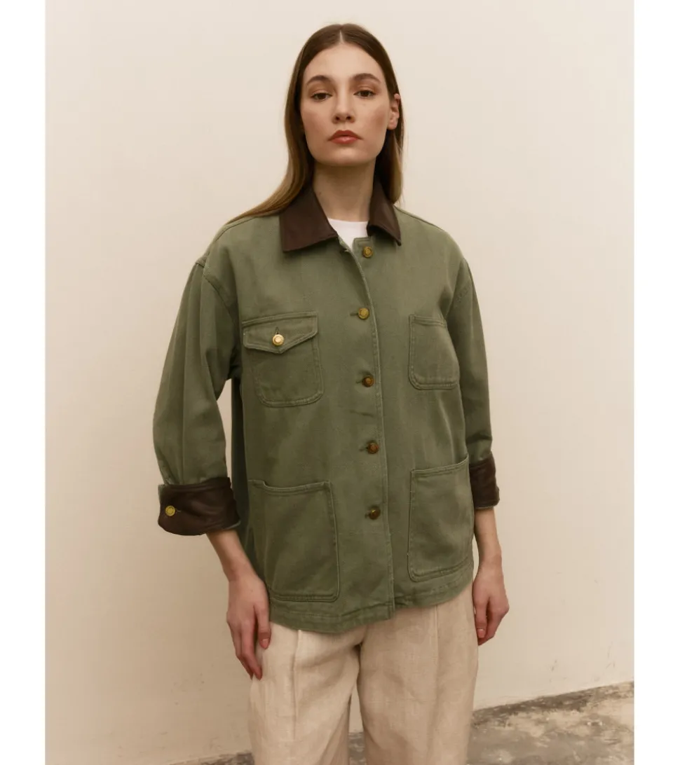 CHAQUETA CUELLO CONTRASTE