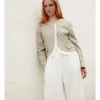 CHAQUETA DETALLE CONTORNO