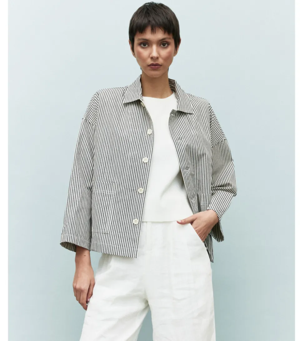 CHAQUETA RAYAS BOTONES