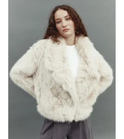 CHAQUETÓN CORTO PELO