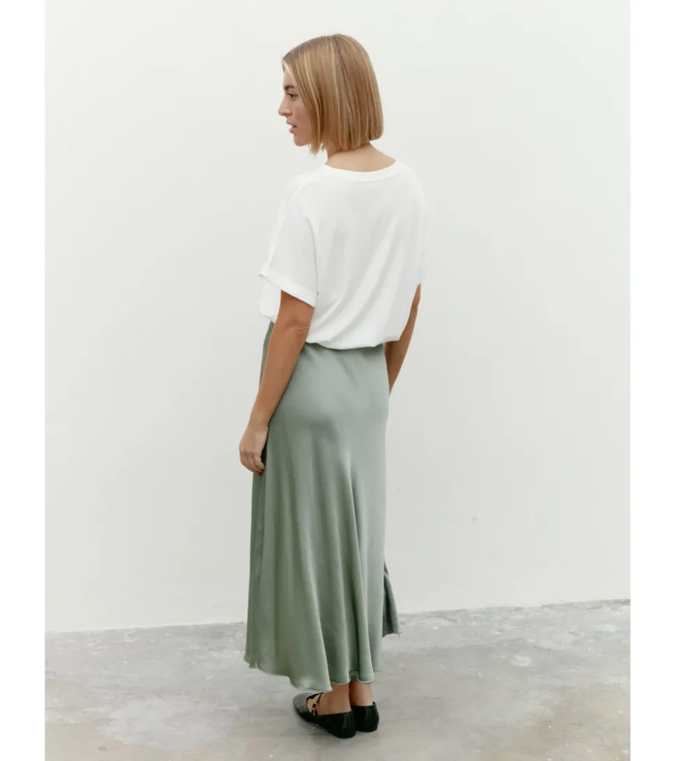 FALDA SATINADA MIDI