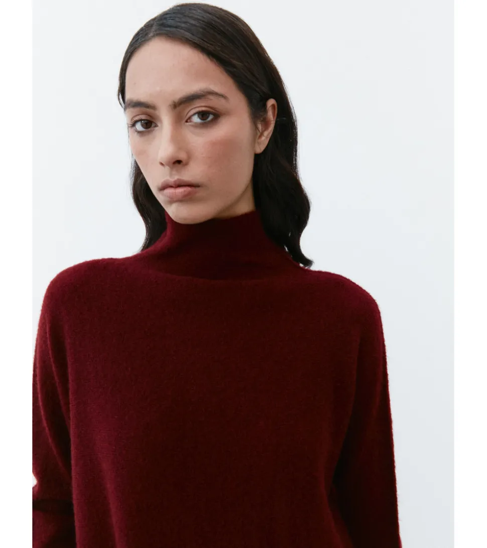 JERSEY CUELLO ALTO PERKINS