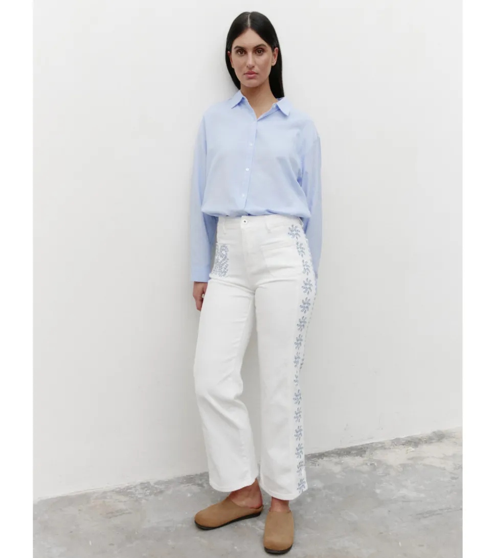 PANTALÓN BORDADO HOJAS
