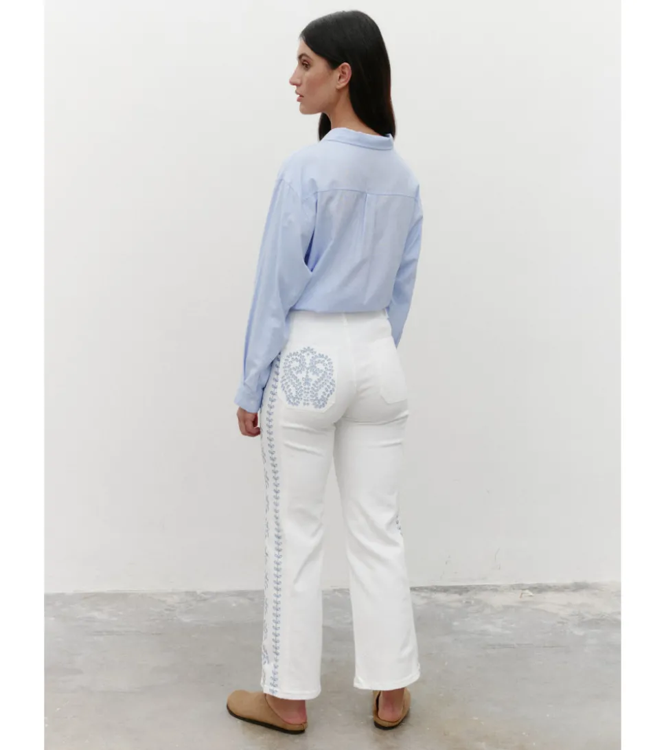 PANTALÓN BORDADO HOJAS