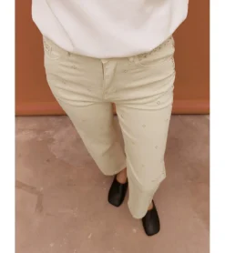 PANTALÓN DENIM BORDADO
