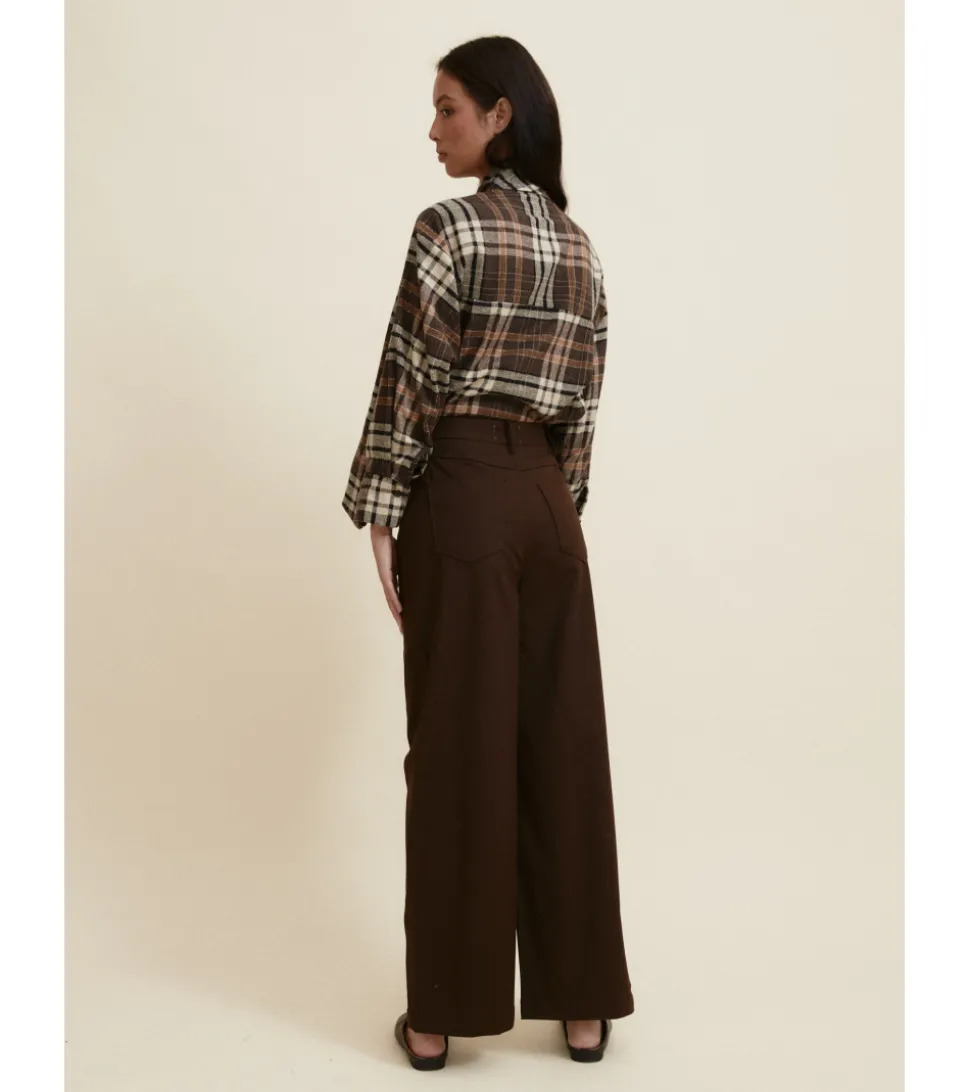 PANTALÓN RECTO BOLSILLOS