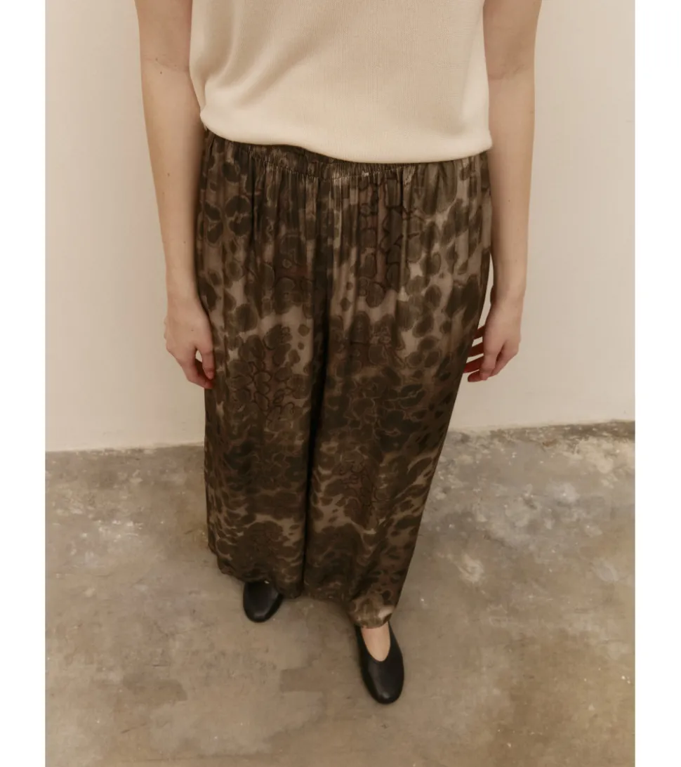 PANTALÓN SATINADO ESTAMPADO