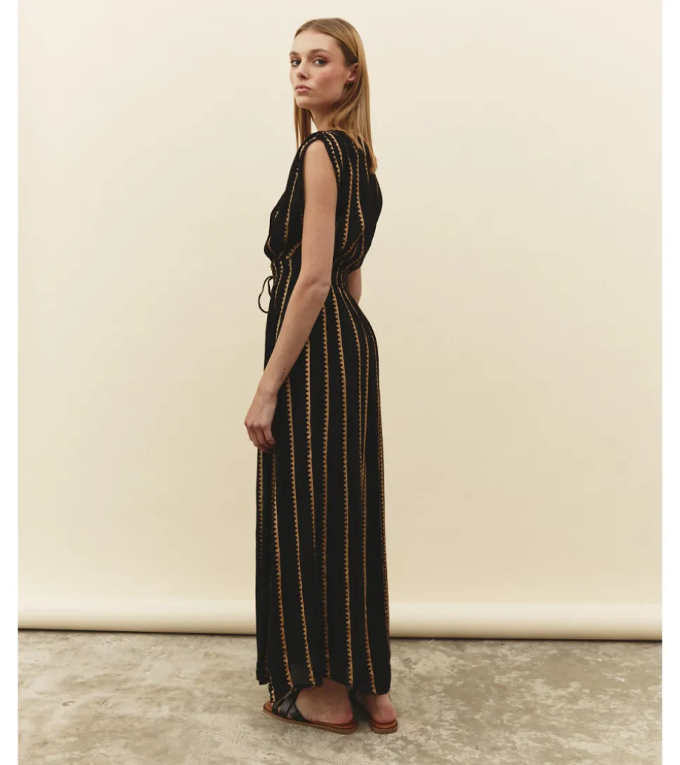 VESTIDO ESTAMPADO DORADO